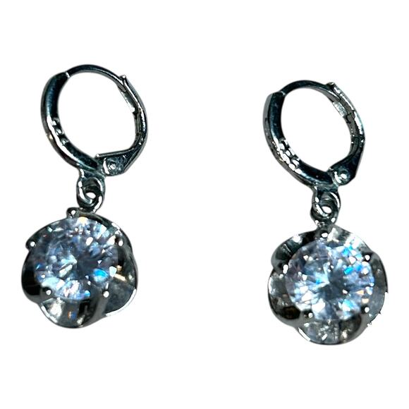 Sterling Silver Round Floral Set Dangle Leverback Sparkling Crystal Earrings - Picture 7 of 8